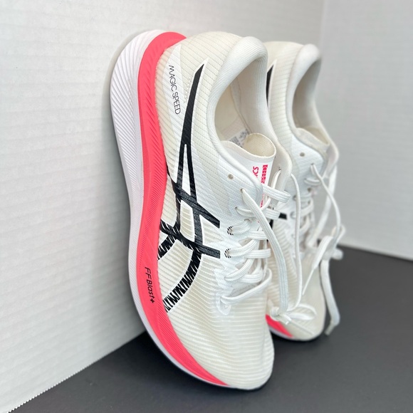 Asics Magic Speed 3 Womens Running Shoes White/Black/Pink Sz 9 1012B518-100 XLNT - Picture 12 of 16